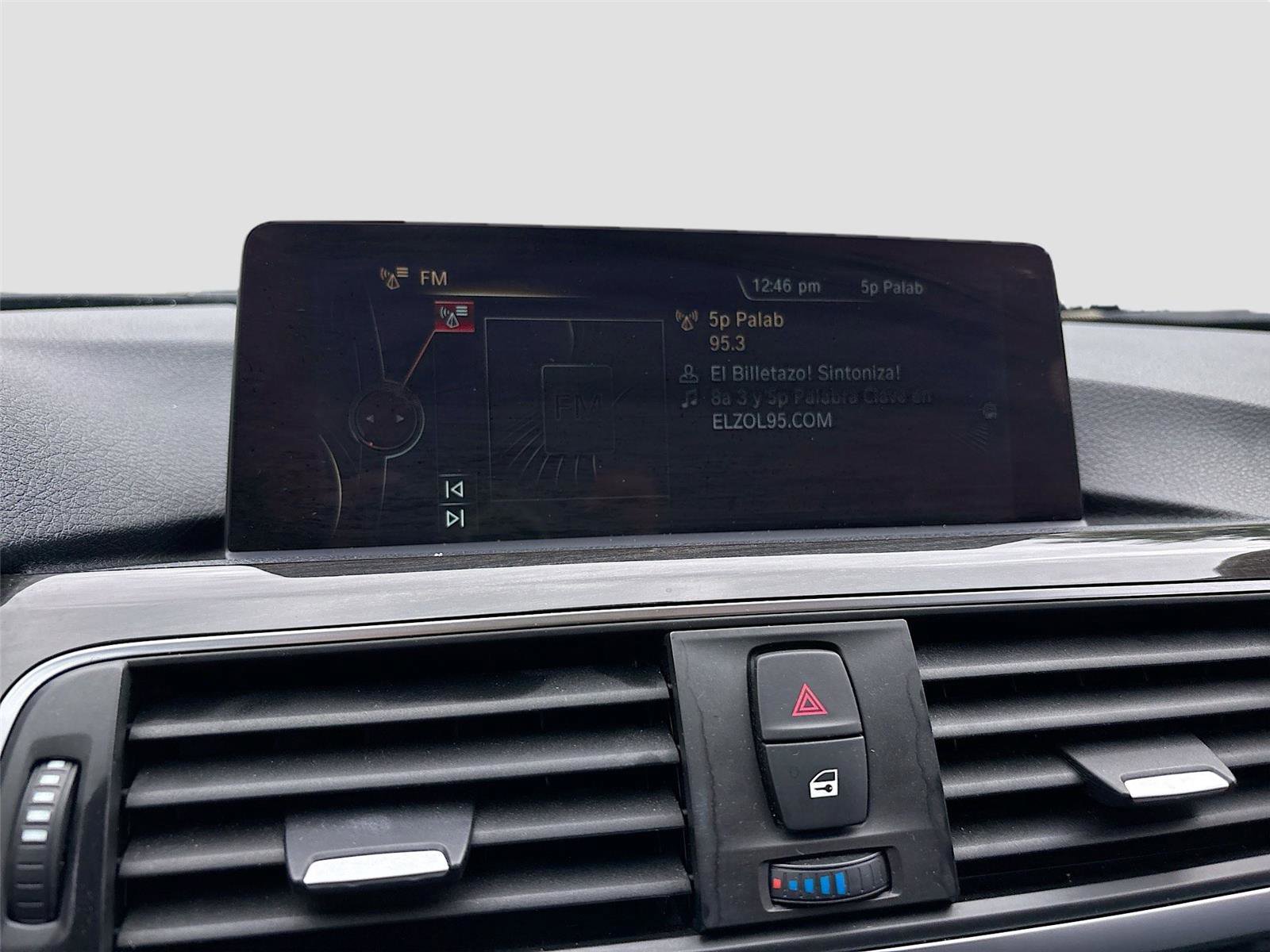 Used 2016 BMW 320i xDrive Sedan image 16