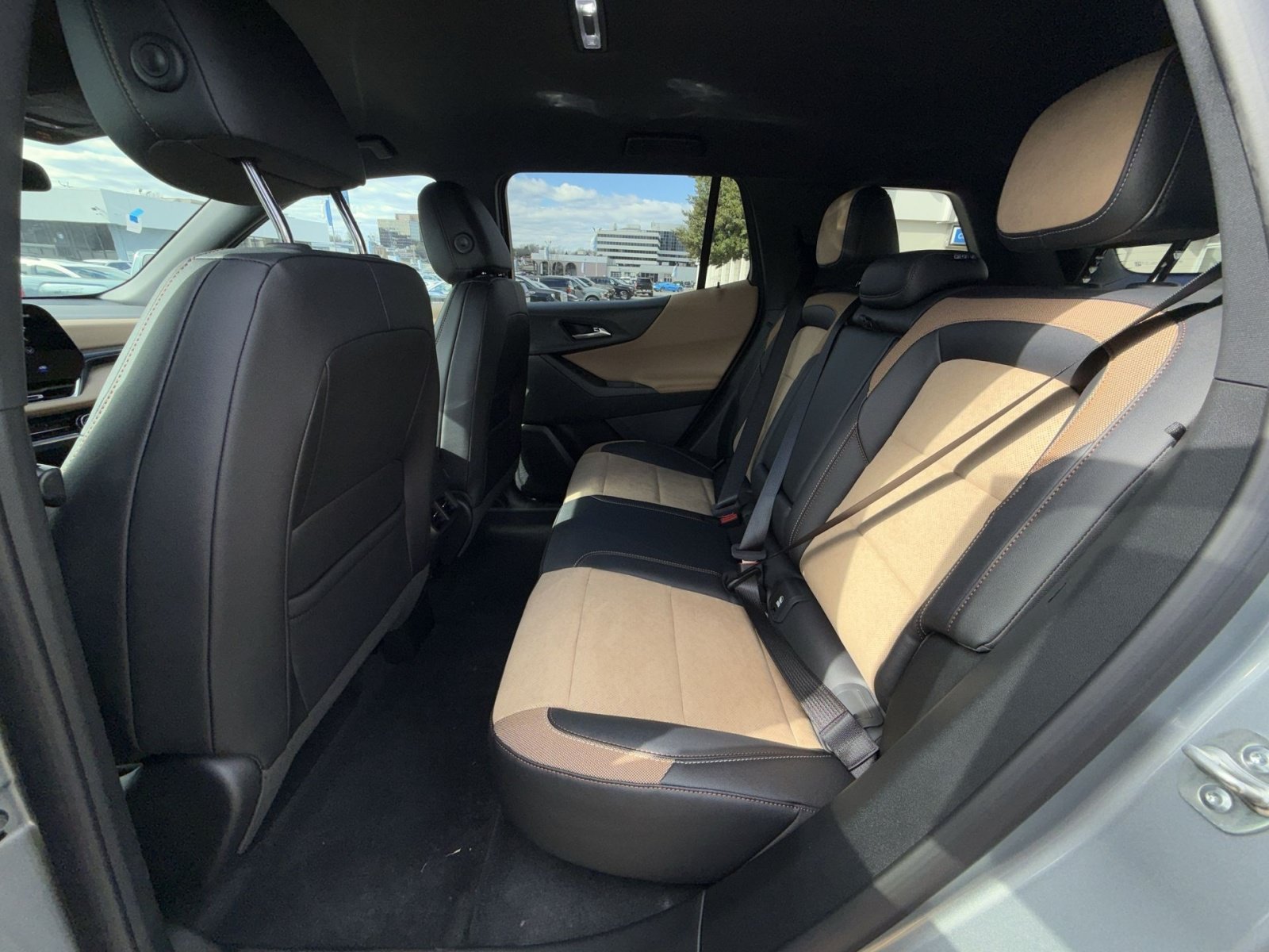 New 2026 Chevrolet Equinox ACTIV FWD image 24