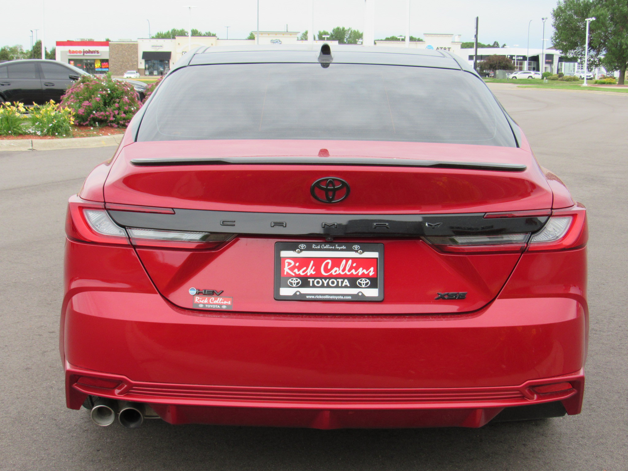 Used 2025 Toyota Camry XSE w/ Premium Package FWD image 7
