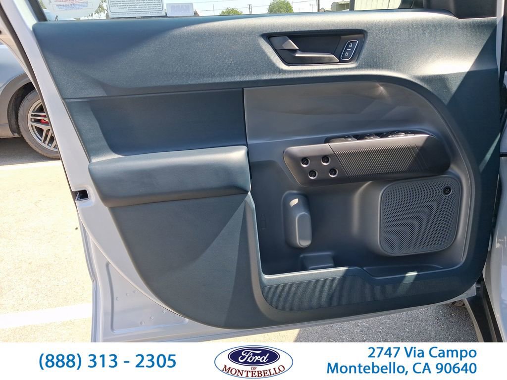 Used 2026 Ford Maverick Lariat w/ Black Appearance Package AWD/4WD image 11