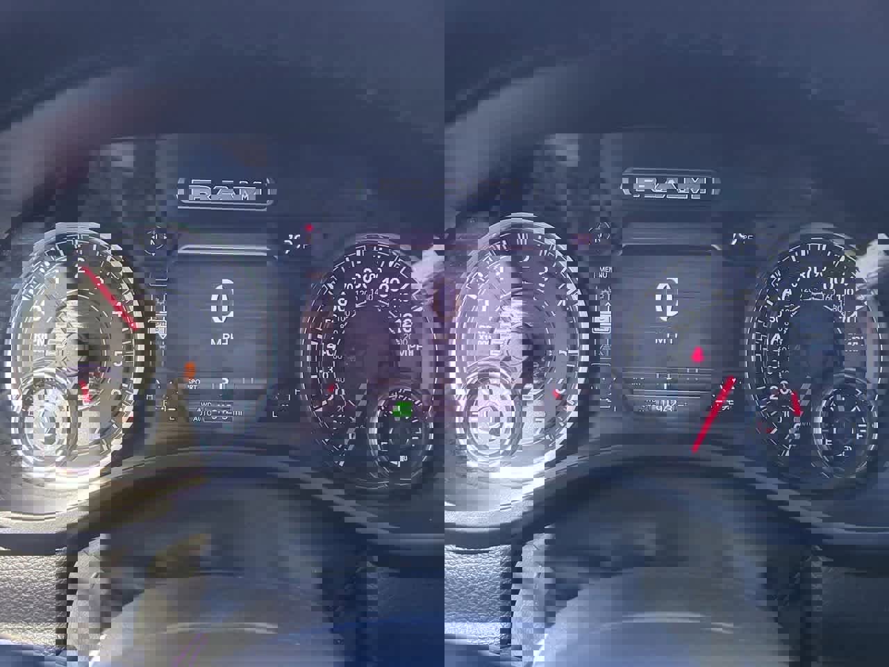 Used 2025 RAM 1500 Laramie image 34