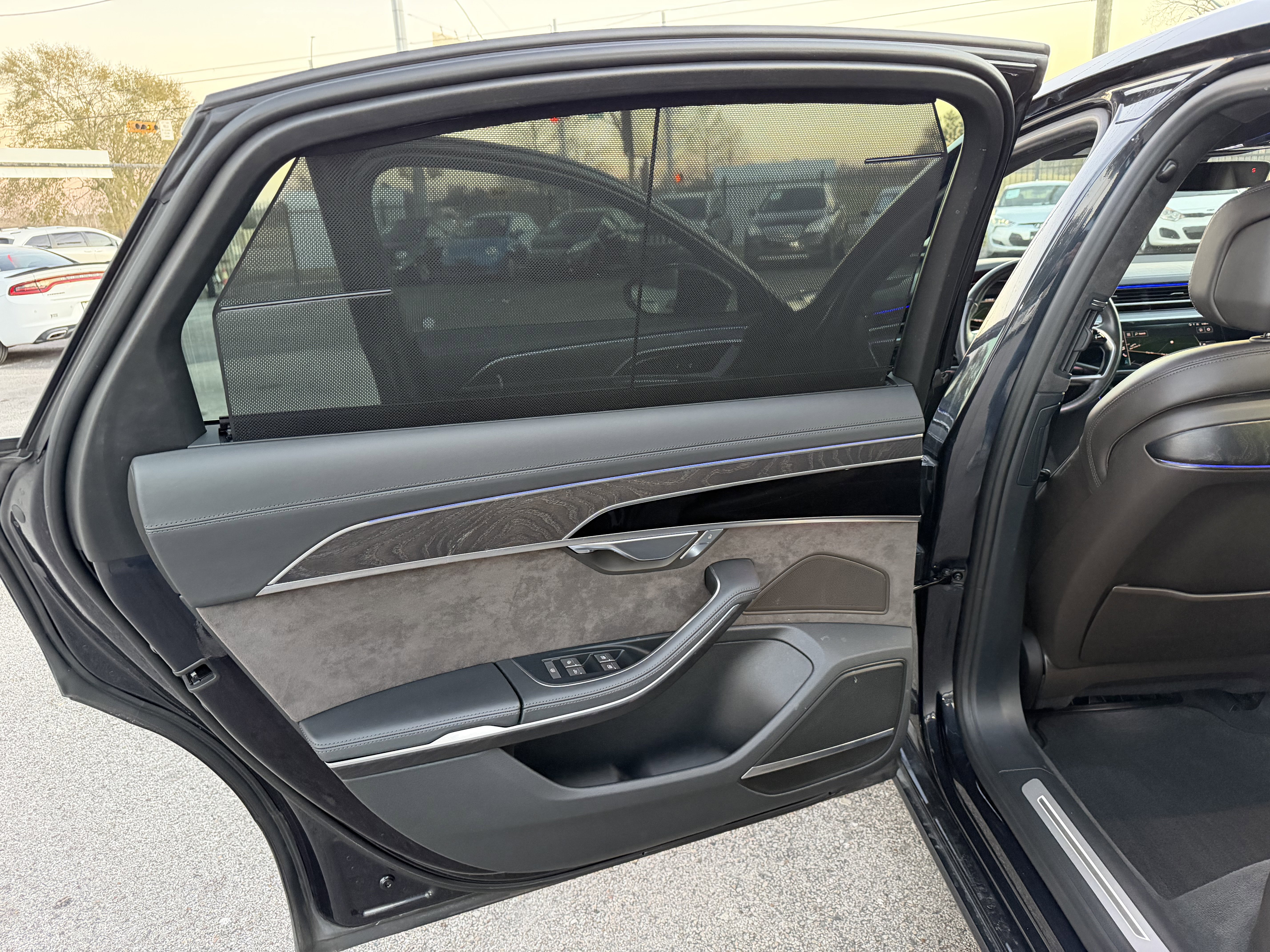 Used 2019 Audi A8 L 3.0T w/ Luxury Package image 39