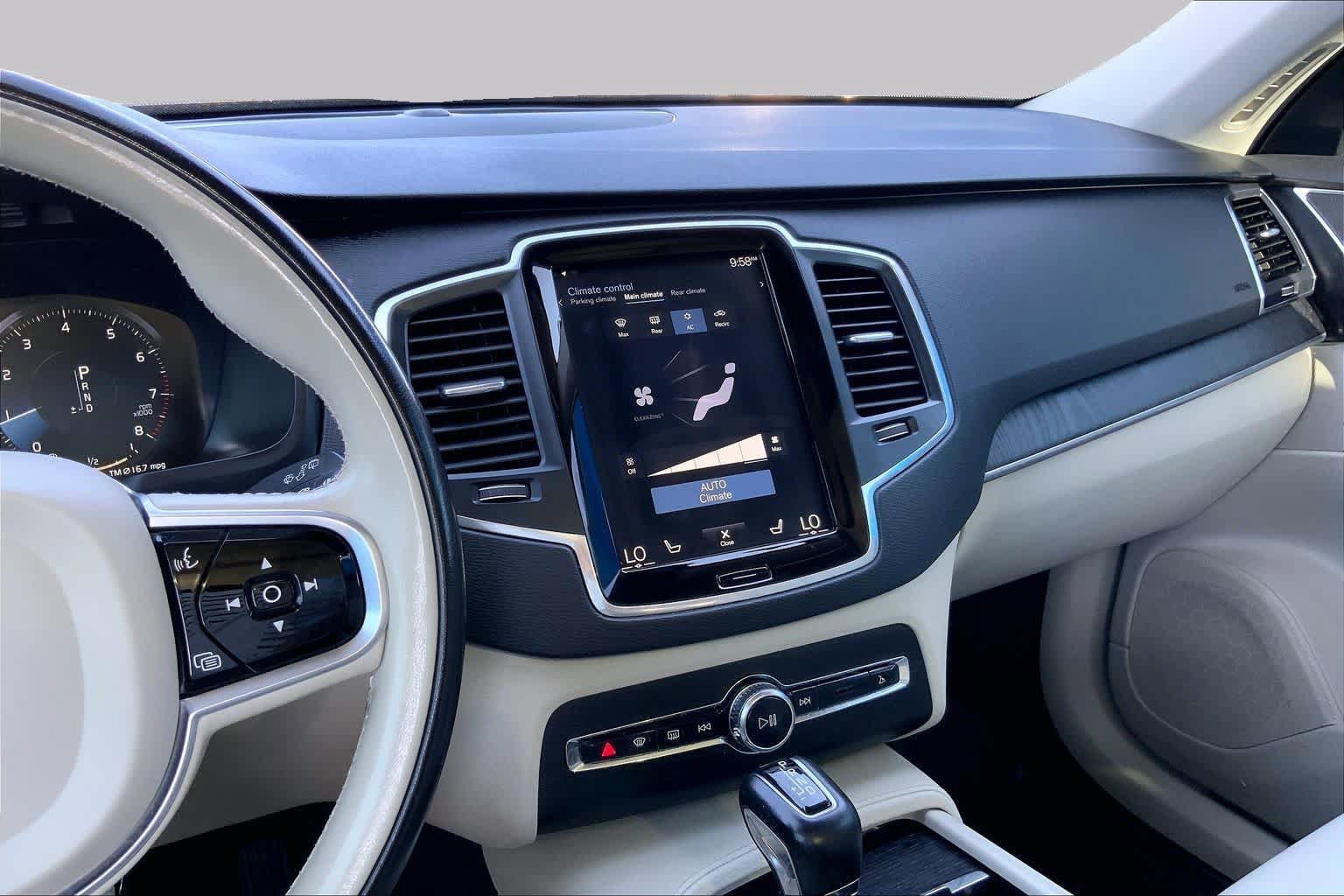 Used 2020 Volvo XC90 T5 Momentum w/ Protection Package Premier FWD image 7