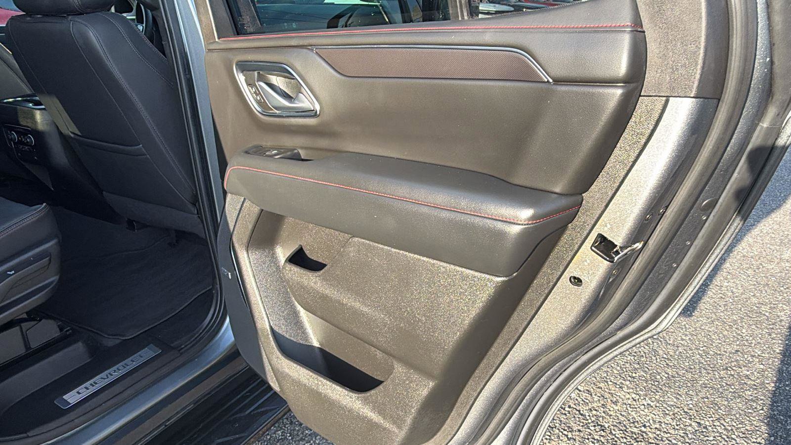 Certified 2022 Chevrolet Tahoe RST w/ Sport Performance Package image 18