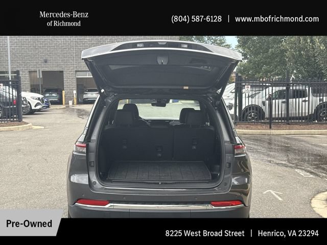 Used 2025 Jeep Grand Cherokee Limited AWD/4WD image 26