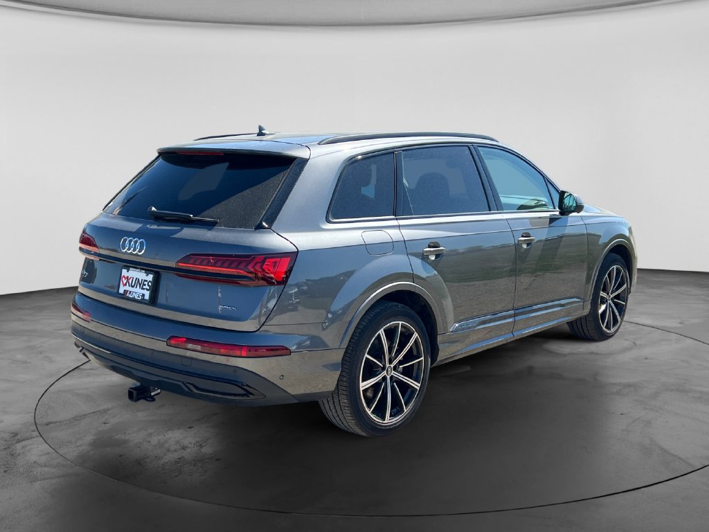 Used 2023 Audi Q7 3.0T Premium Plus w/ Premium Plus Package AWD/4WD image 7