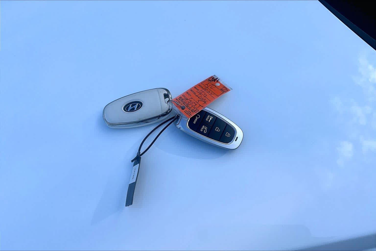 Used 2024 Hyundai Ioniq 5 SE AWD/4WD image 14