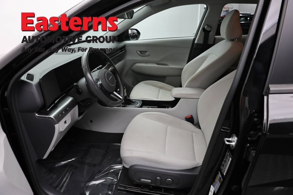 Used 2024 Hyundai Kona SEL FWD image 12