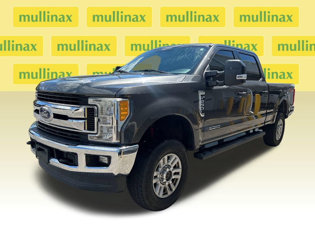 Used 2017 Ford F250 XLT w/ XLT Value Package AWD/4WD image 5