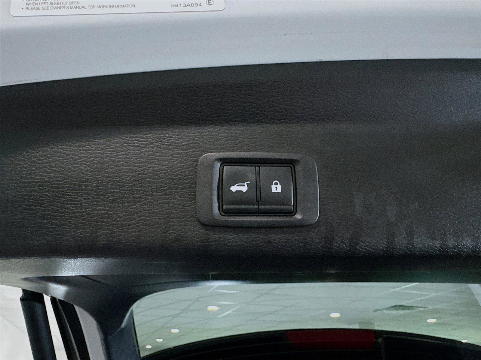 Used 2024 Mitsubishi Outlander SE FWD image 21