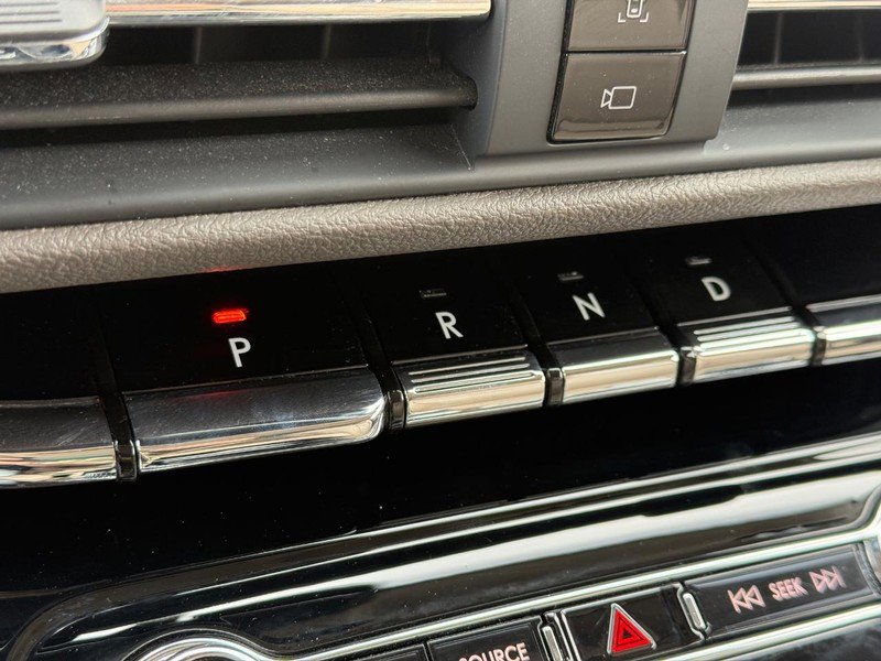 Certified 2022 Lincoln Corsair AWD w/ Equipment Group 101A image 17