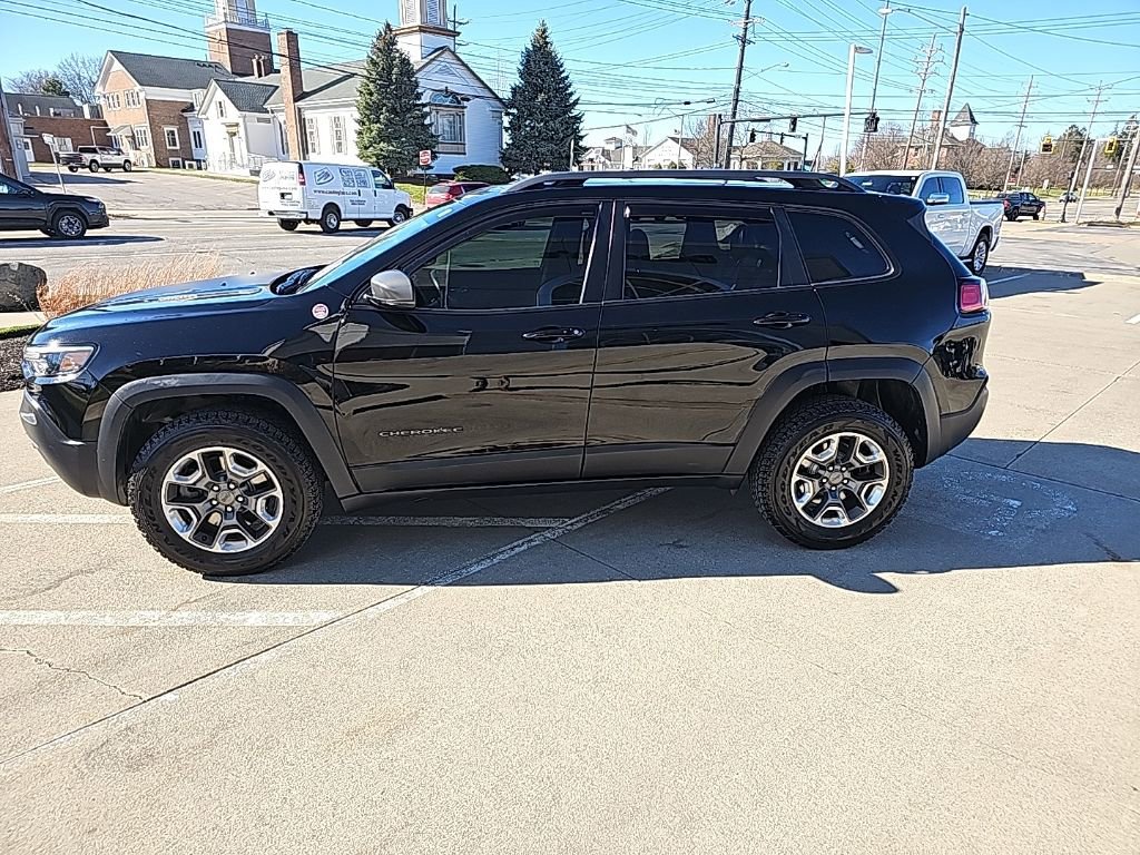 Certified 2019 Jeep Cherokee Trailhawk w/ Comfort/Convenience Group image 9