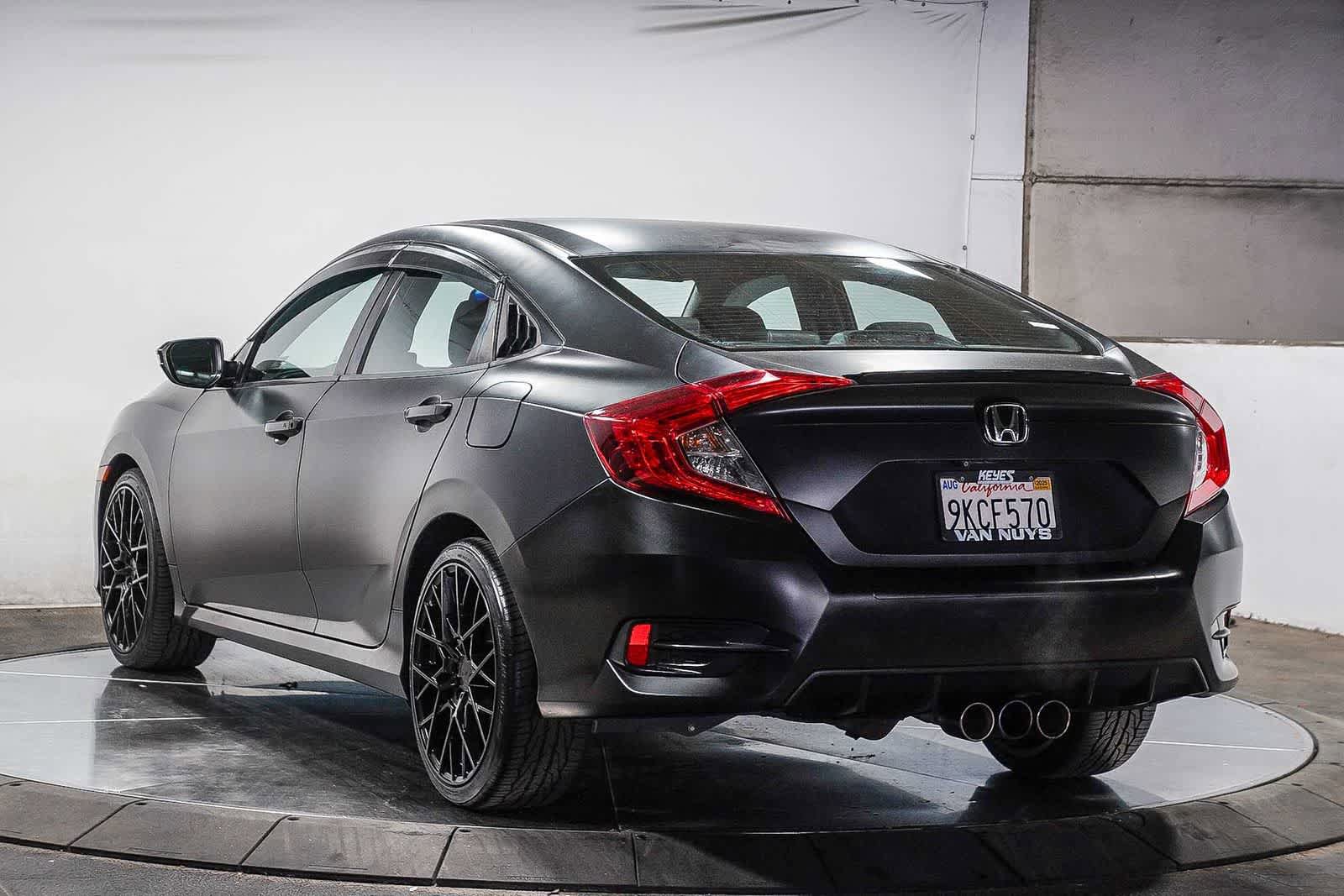 Used 2019 Honda Civic Sport image 6