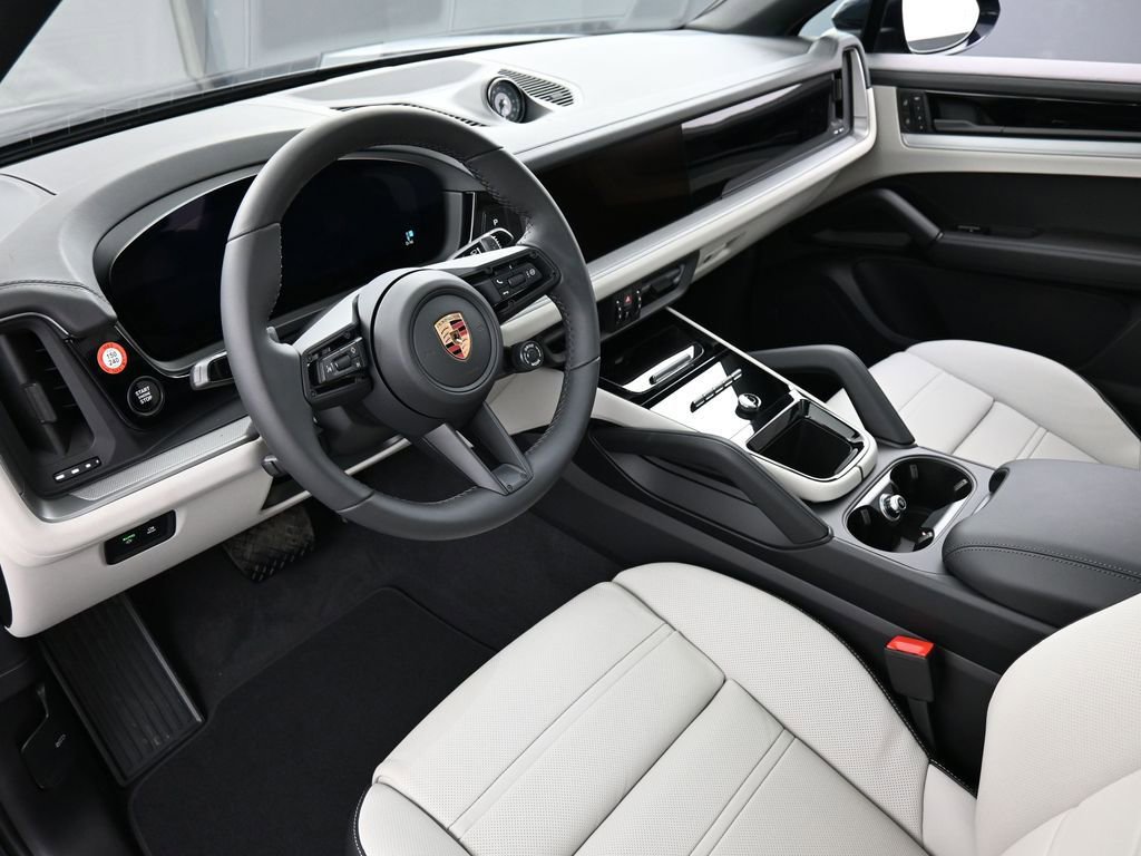 New 2026 Porsche Cayenne Coupe image 4