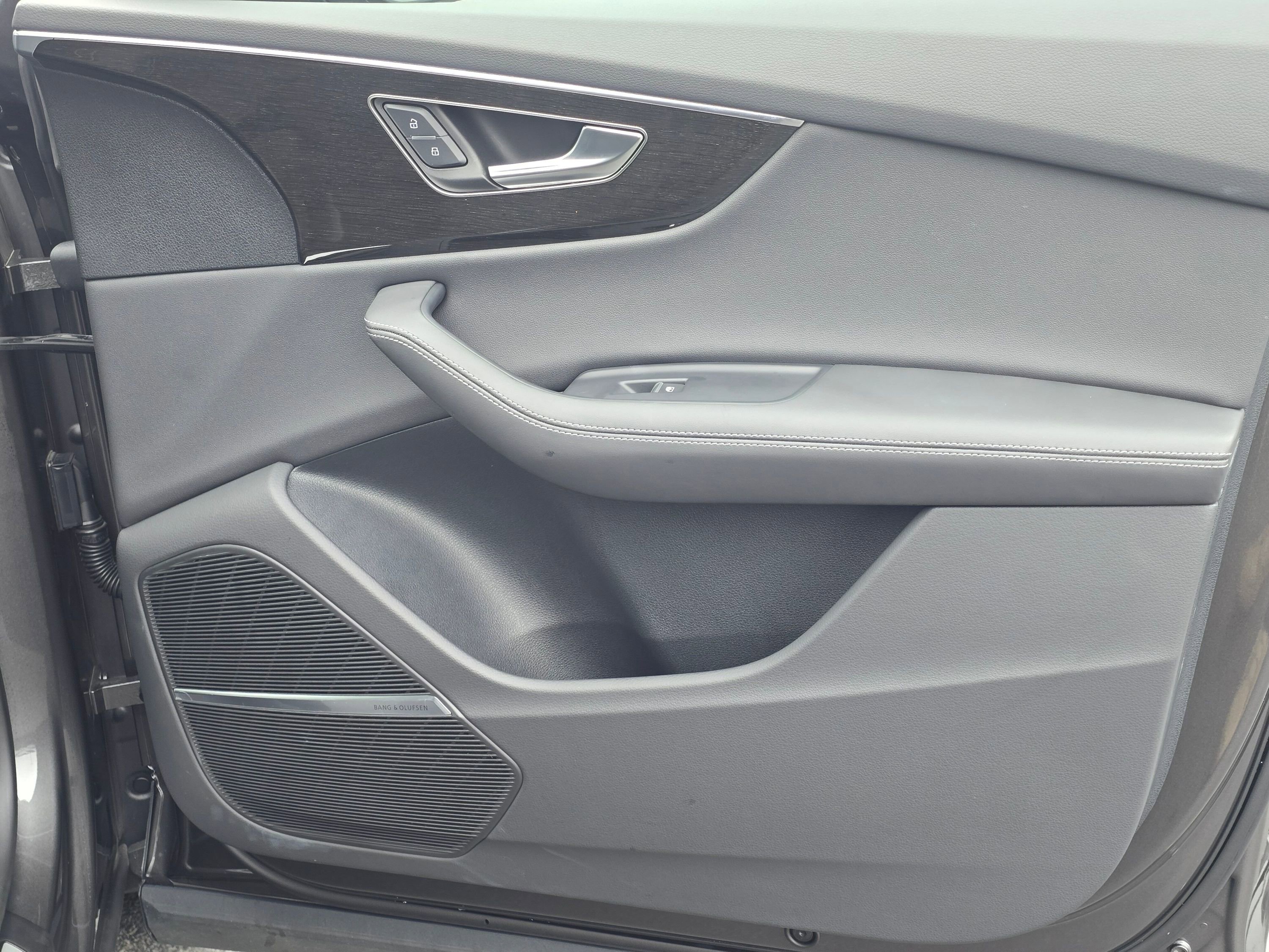 Certified 2025 Audi Q8 Premium Plus w/ Premium Plus Package image 26