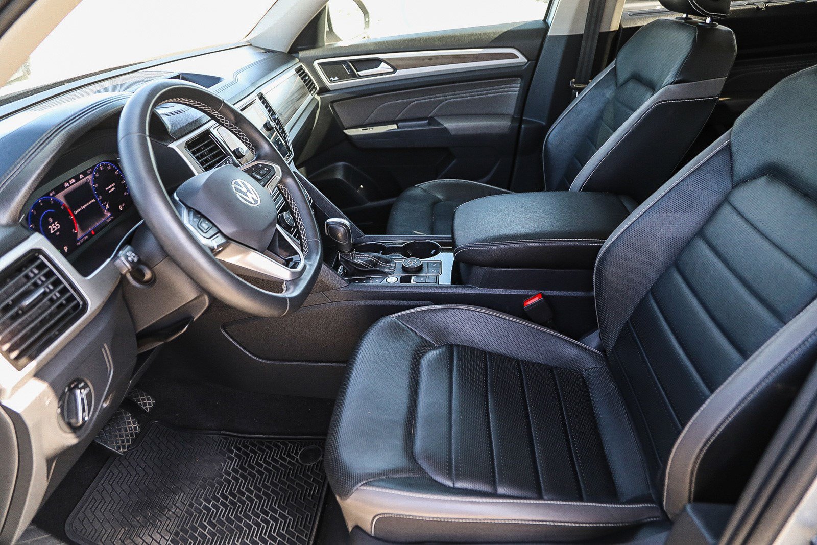 Used 2021 Volkswagen Atlas SEL Premium AWD/4WD image 17