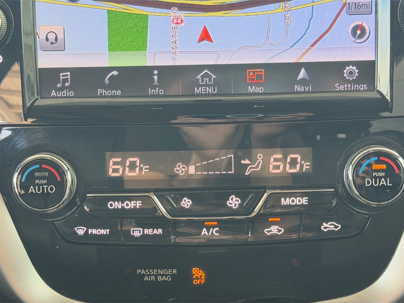 Used 2017 Nissan Murano Platinum w/ Platinum Technology Package AWD/4WD image 21