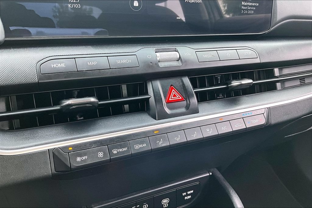 Used 2025 Kia K4 FWD image 24
