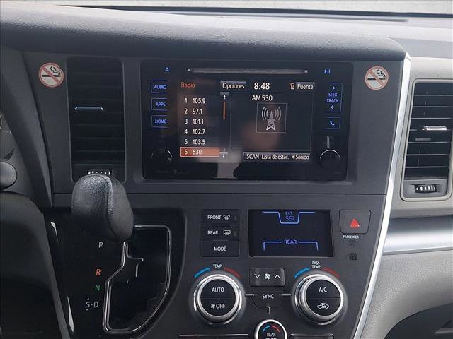 Used 2015 Toyota Sienna LE image 12