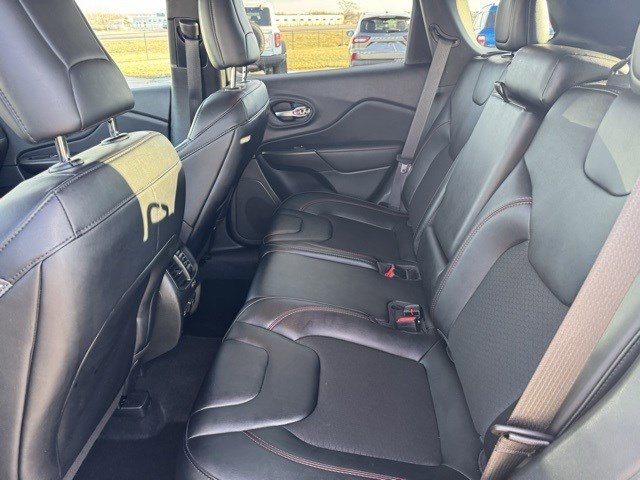 Used 2022 Jeep Cherokee Trailhawk w/ Comfort/Convenience Group image 26