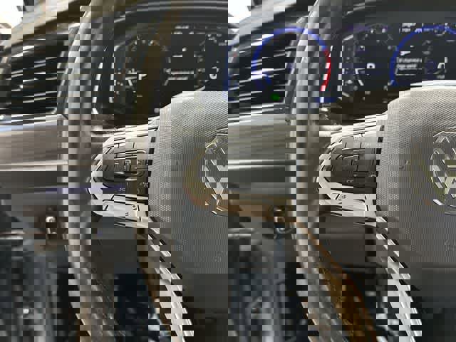 Certified 2022 Volkswagen Jetta SEL image 9