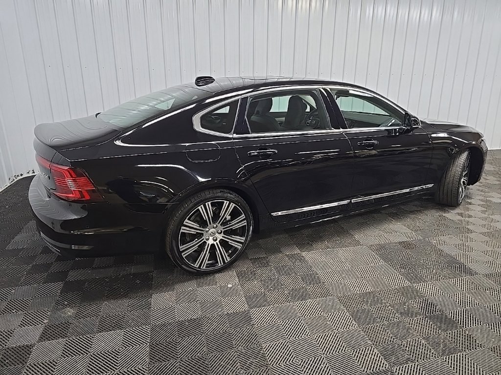 Used 2025 Volvo S90 B6 Plus AWD/4WD image 3