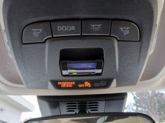 Used 2025 Toyota Corolla LE image 19