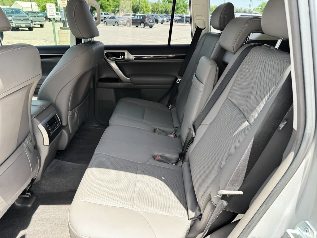 Used 2019 Lexus GX 460 AWD/4WD image 26