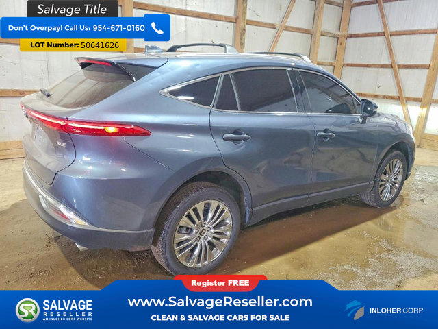 Used 2024 Toyota Venza XLE AWD/4WD image 4