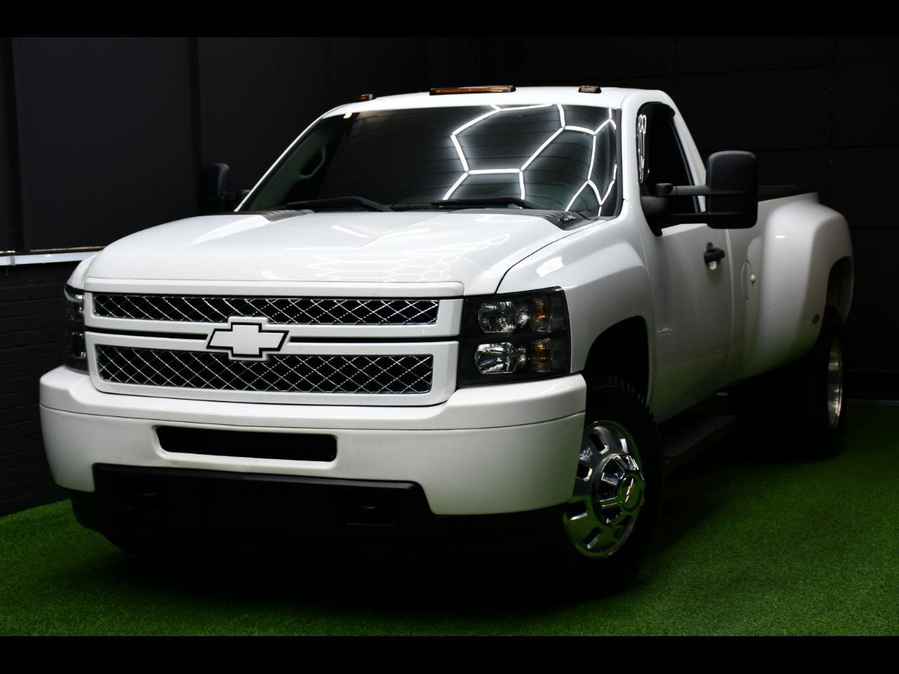 Used 2013 Chevrolet Silverado 3500 W/T RWD image 1