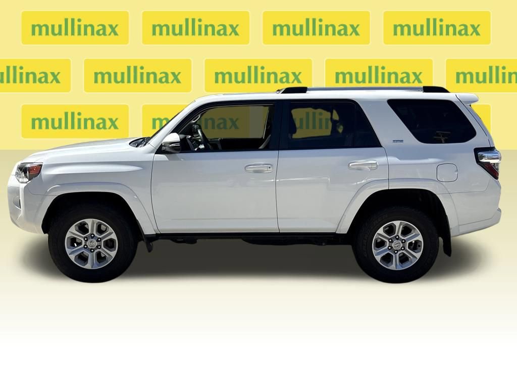 Used 2022 Toyota 4Runner SR5 Premium w/ Moonroof Package image 10
