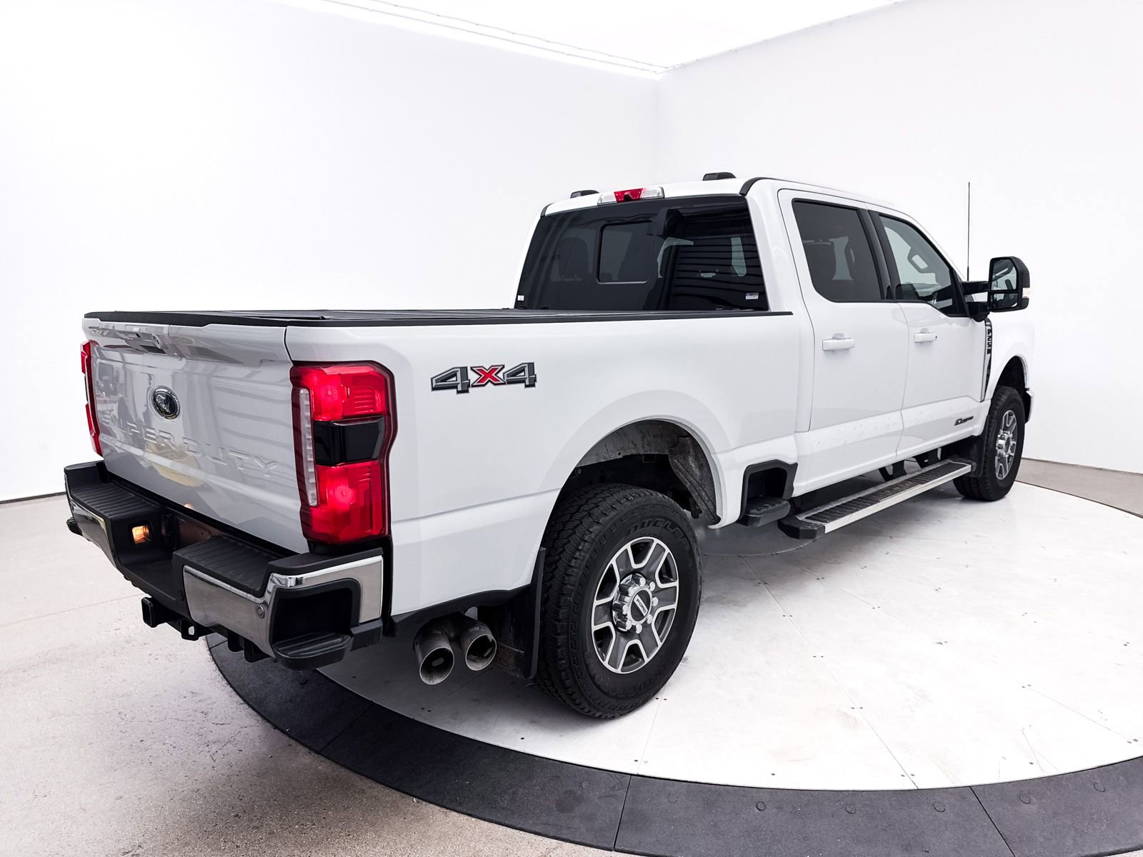 Used 2024 Ford F250 Lariat AWD/4WD image 17