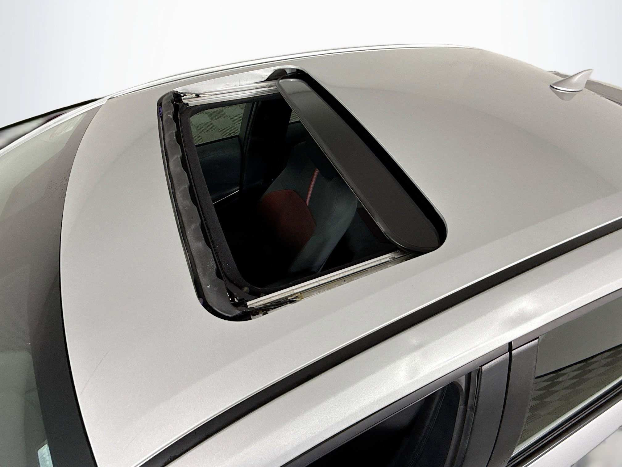 Certified 2025 Toyota Corolla SE w/ SE Premium Package image 14