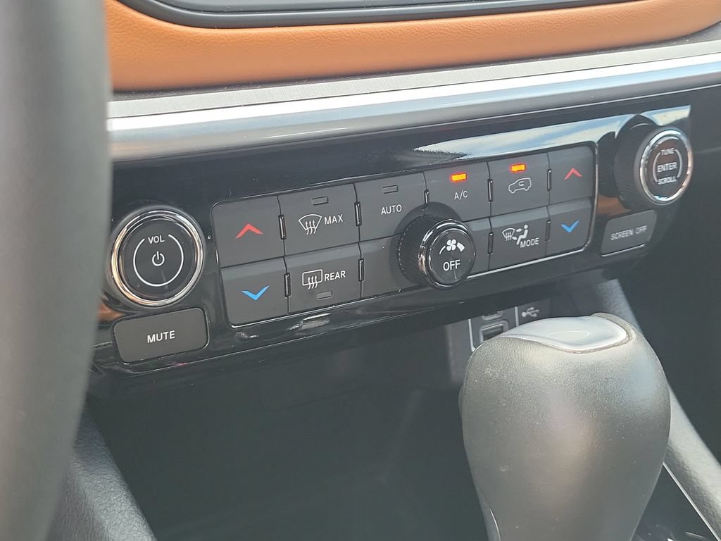 Certified 2024 Jeep Compass Limited w/ Elite Group AWD/4WD image 31