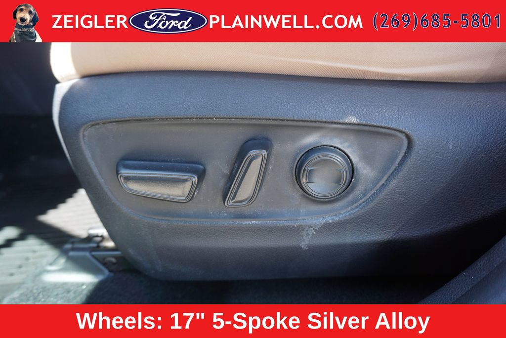 Used 2021 Toyota RAV4 XLE AWD/4WD image 17