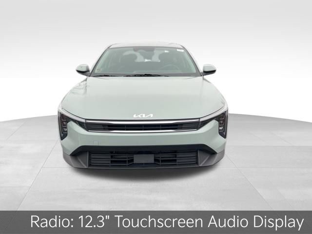 Certified 2025 Kia K4 LXS image 2