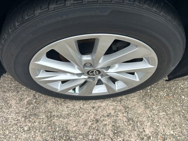 Used 2024 Toyota Camry LE FWD image 14
