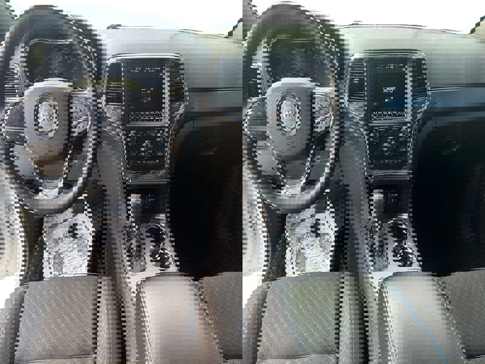 Used 2018 Jeep Grand Cherokee Laredo image 10