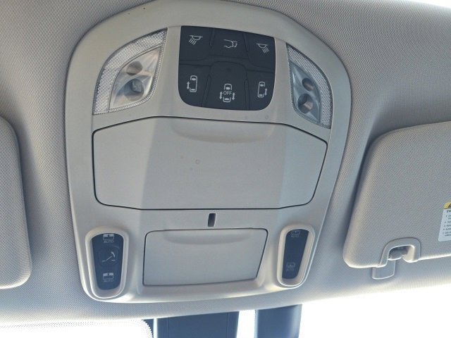 Used 2020 Chrysler Pacifica Limited image 20