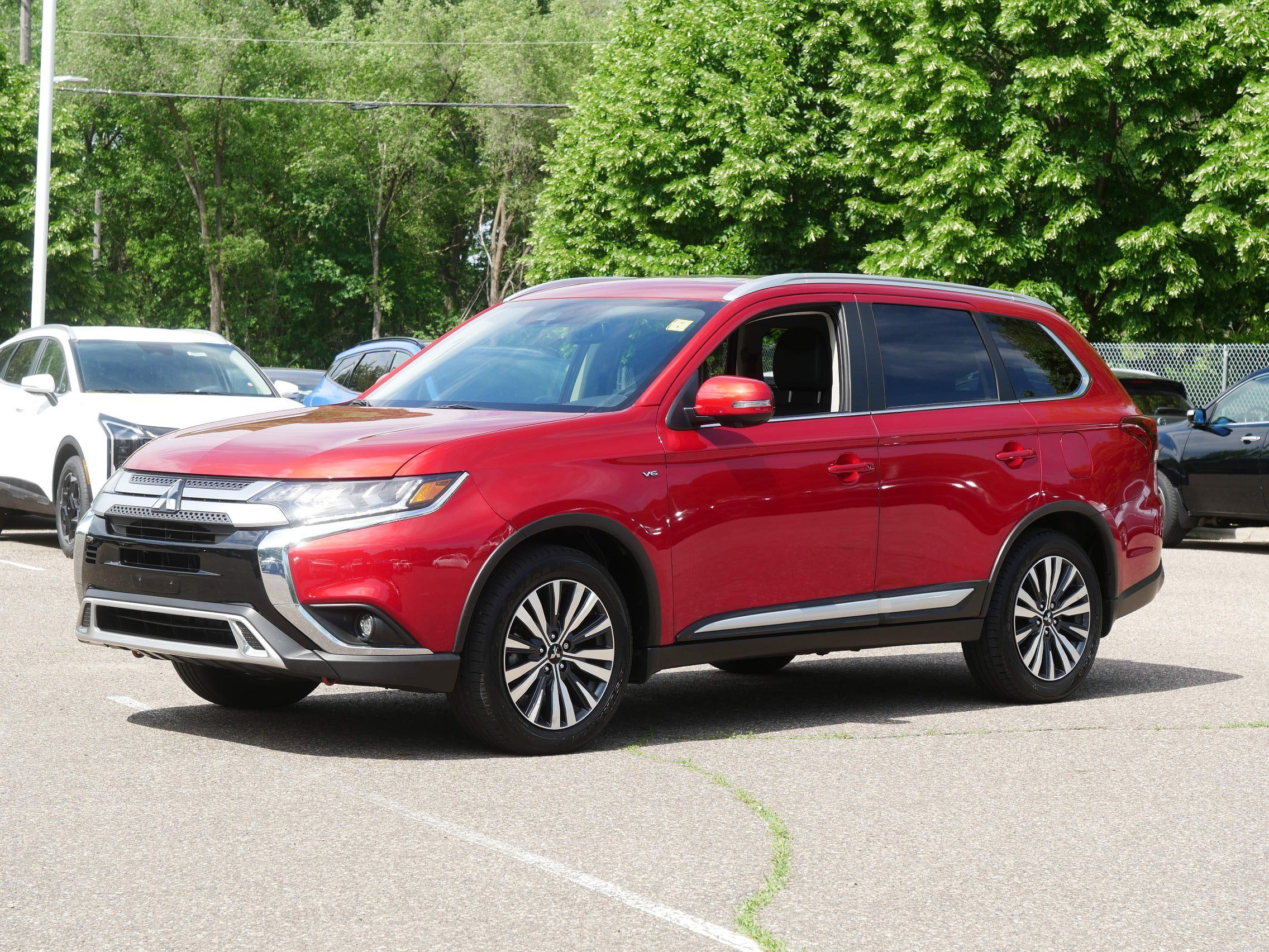 Used 2020 Mitsubishi Outlander GT AWD/4WD image 3