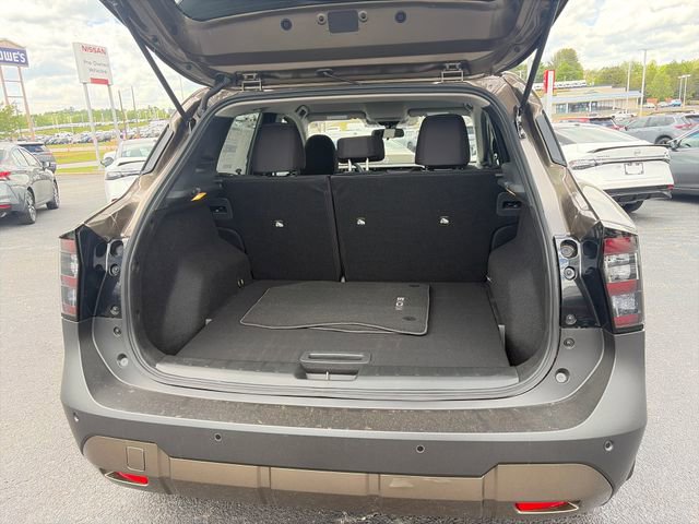 New 2026 Nissan Kicks SV w/ Cold Weather Package FWD image 31