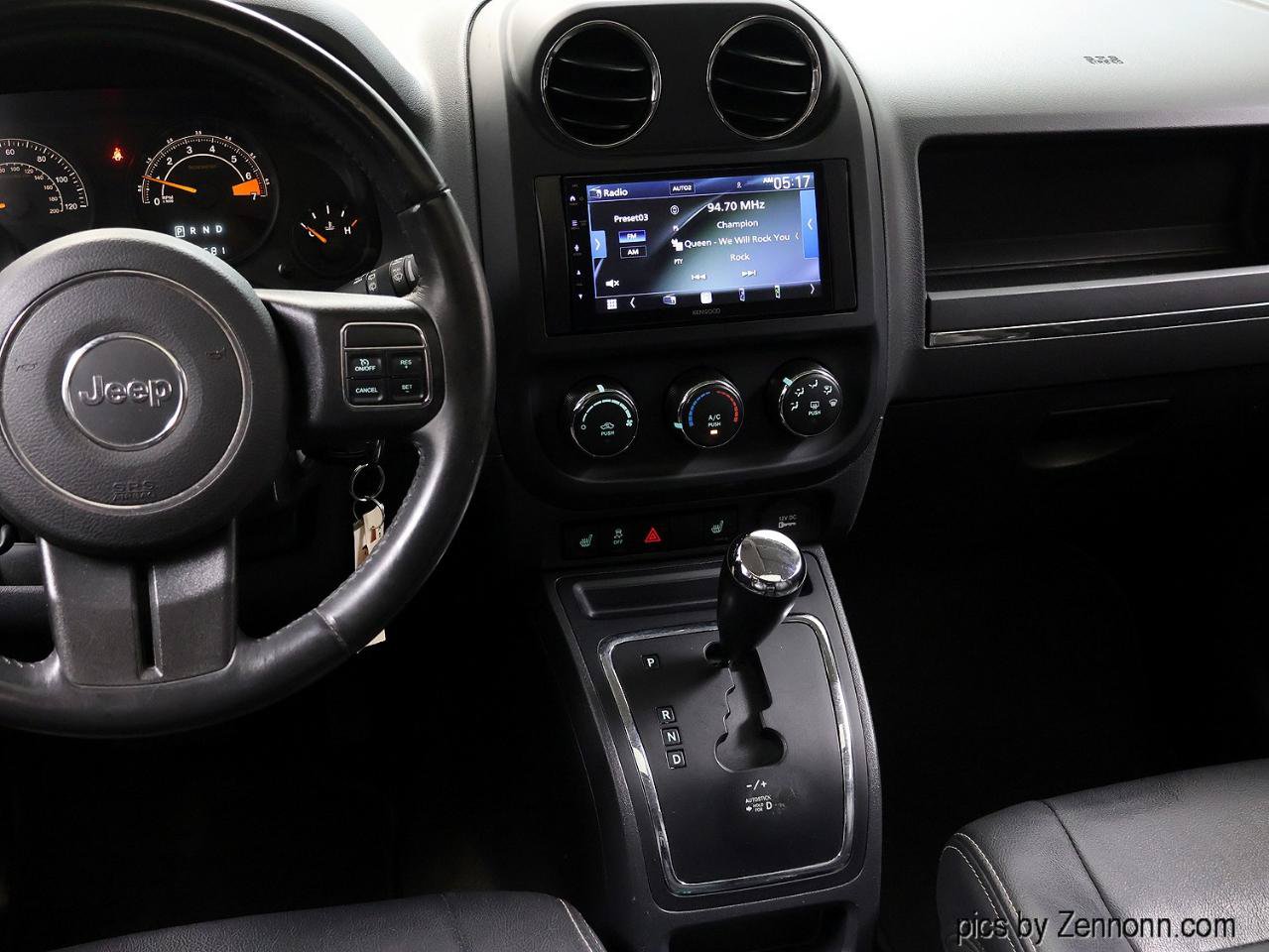 Used 2016 Jeep Patriot High Altitude FWD image 9