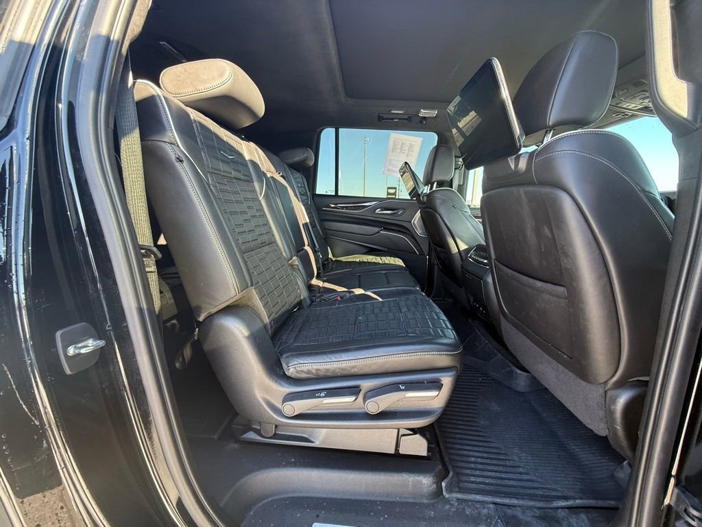 Used 2022 Cadillac Escalade ESV Sport Platinum w/ LPO, Floor Liner Package image 33