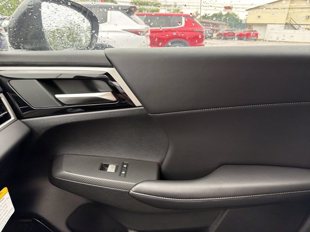 New 2026 Mitsubishi Outlander SE AWD/4WD image 26