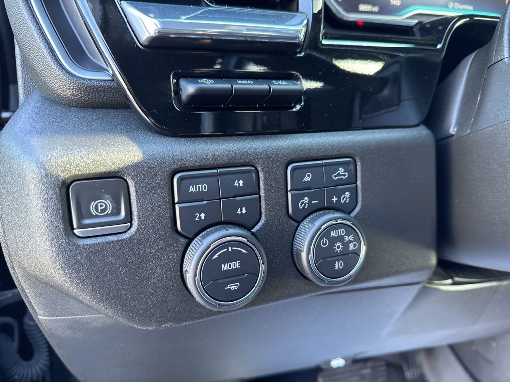 Used 2023 Chevrolet Silverado 1500 High Country w/ High Country Premium Package image 22