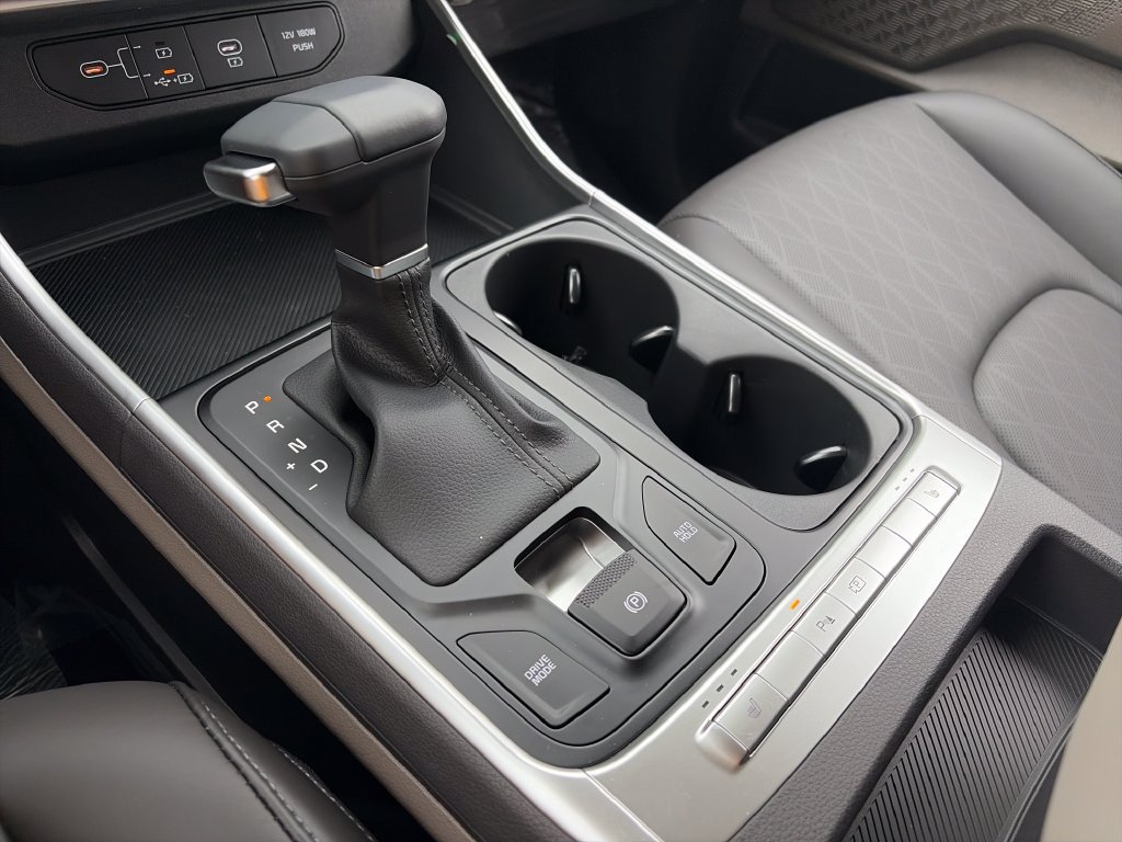 New 2026 Kia Carnival FWD image 23