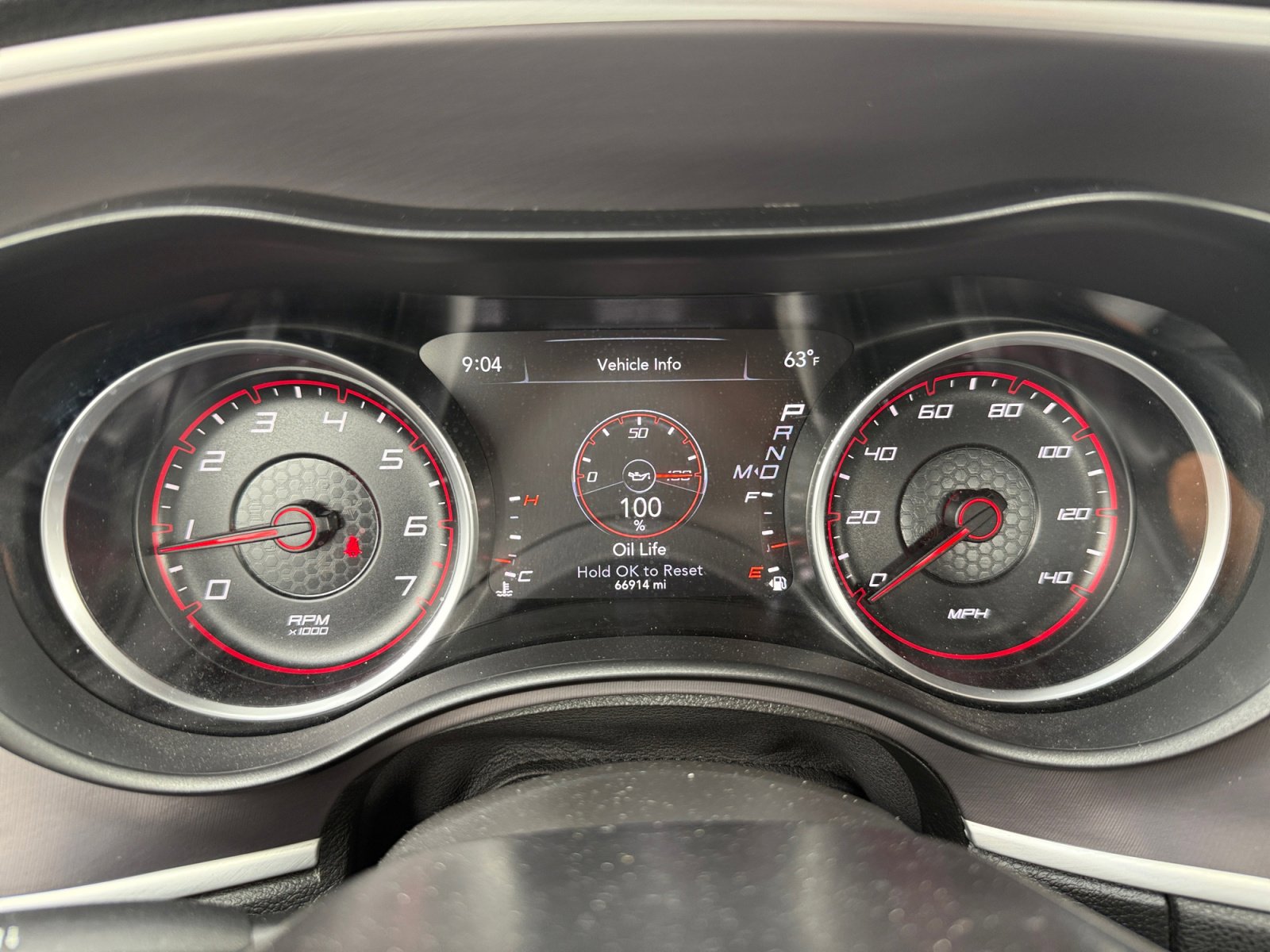 Used 2022 Dodge Charger SXT w/ Leather Interior Group RWD image 11