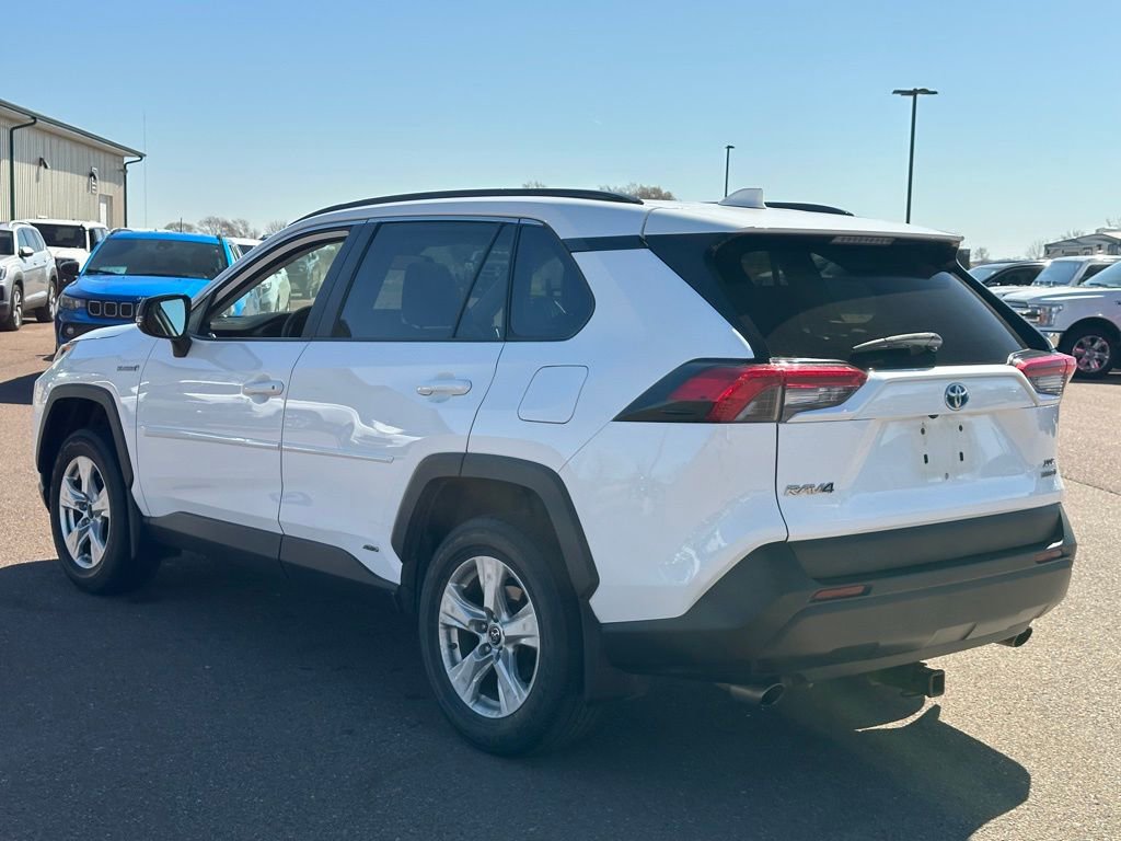 Used 2019 Toyota RAV4 XLE w/ Convenience Package AWD/4WD image 5