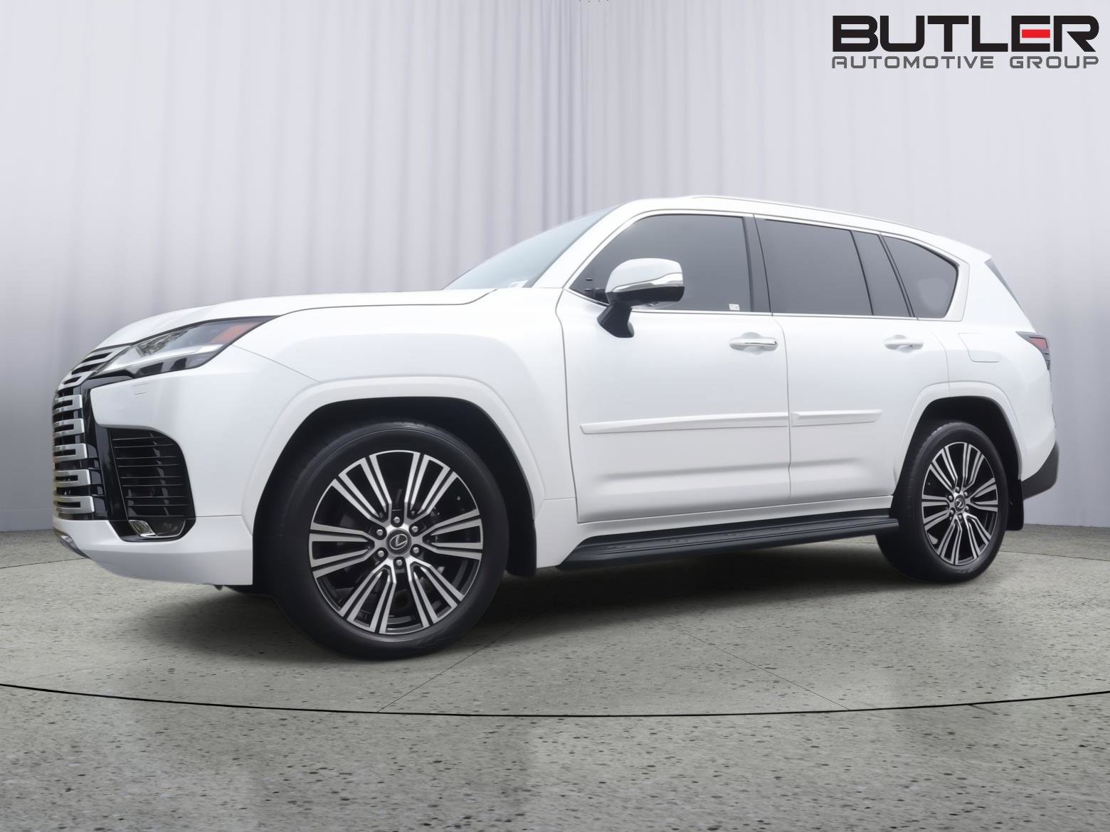 Used 2024 Lexus LX 600 4WD w/ Luxury Package