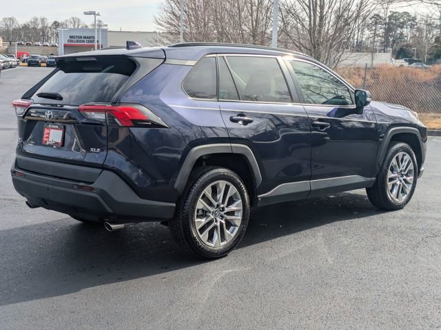 Used 2019 Toyota RAV4 XLE Premium image 4